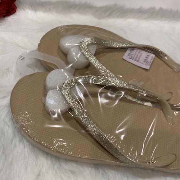 Glitter Strap Flip Flops - Picture 5 of 5